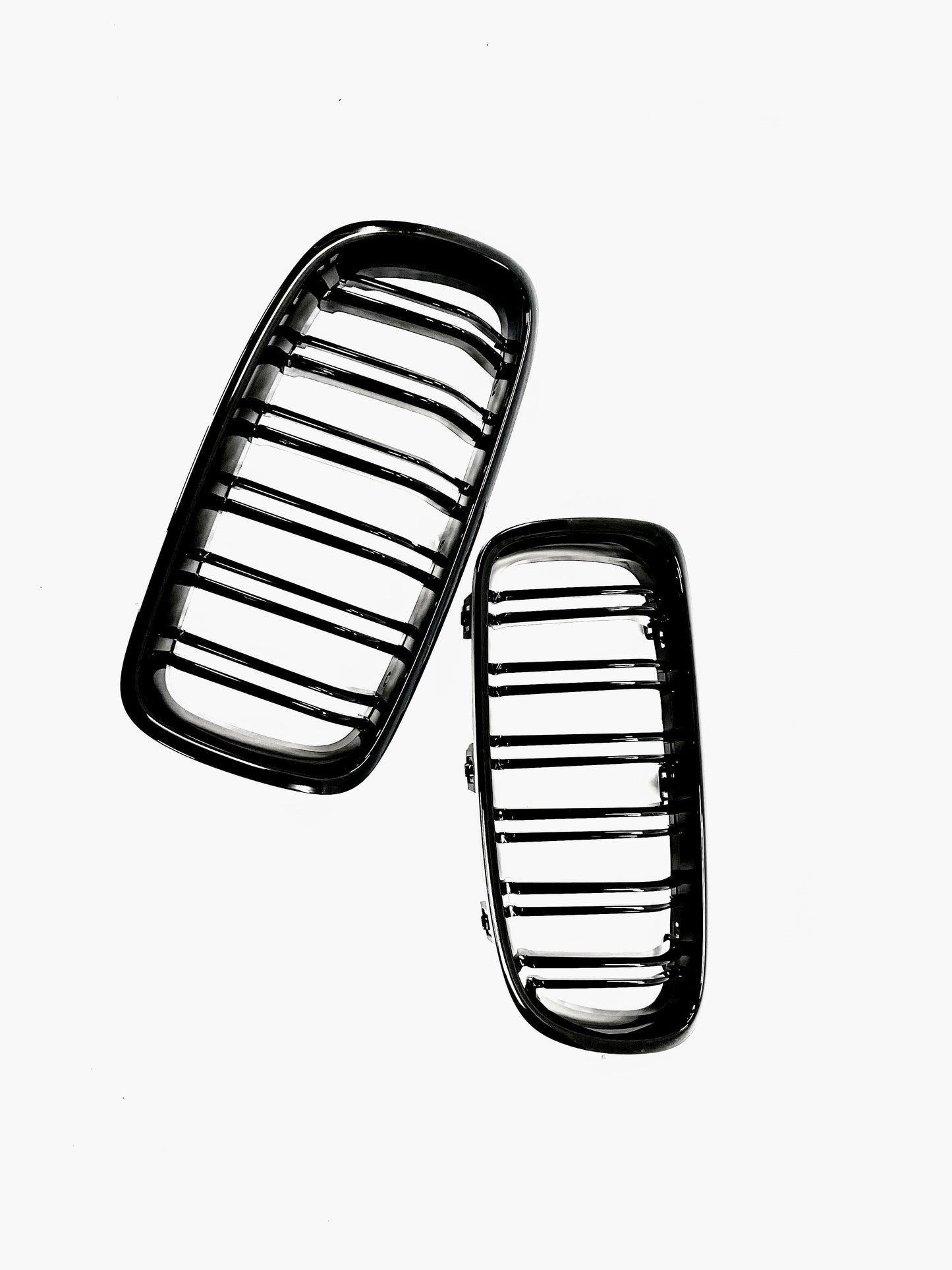 Grill F30/F31 Blank svart dobbelribbede (11-18)