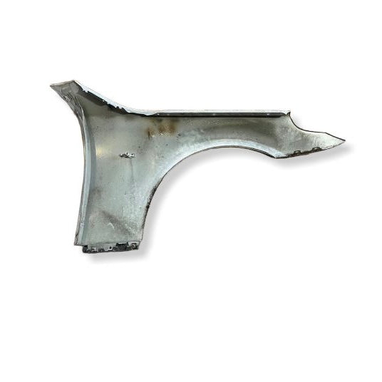 Framskjerm venstre BMW E60 / E61 fargekode: 354 Titanium Silver Metallic