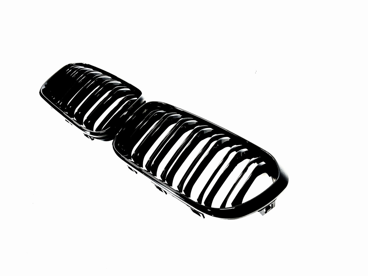 Grill F20/F21 Blank svart (15-19) LCI