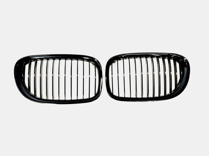 Grill F01/F02 Blank svart (08-15)