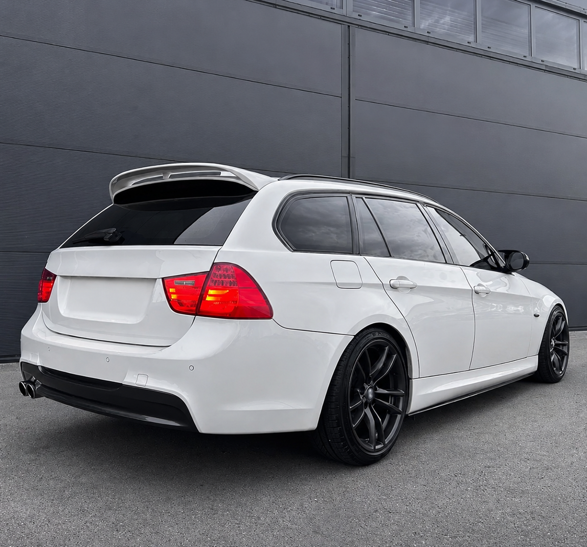 Takspoiler E91 Blank svart (05-11)