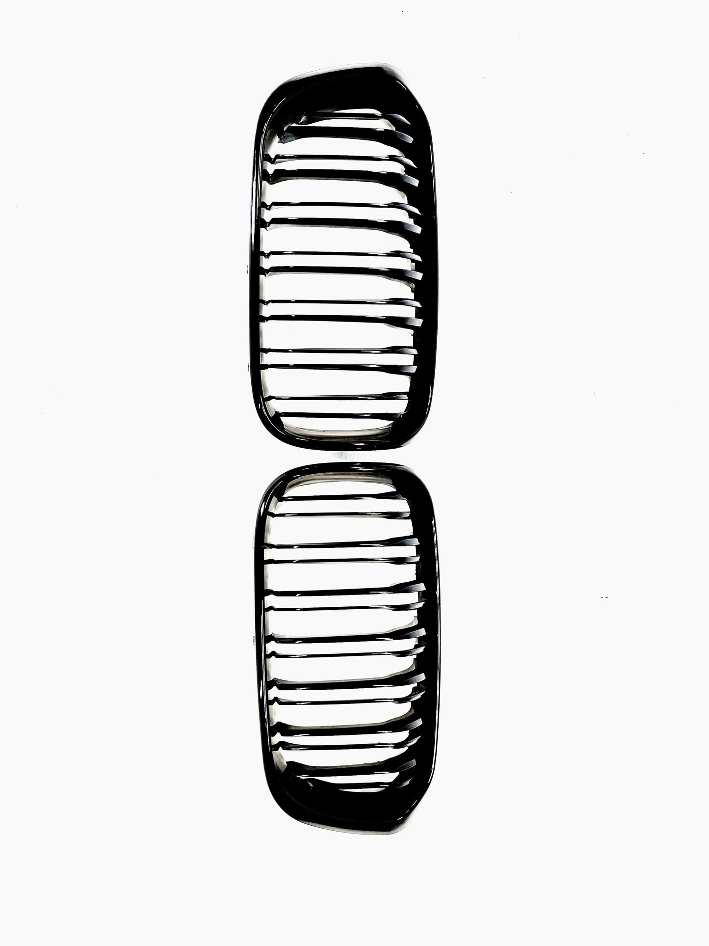 Grill F20/F21 Blank svart (15-19) LCI