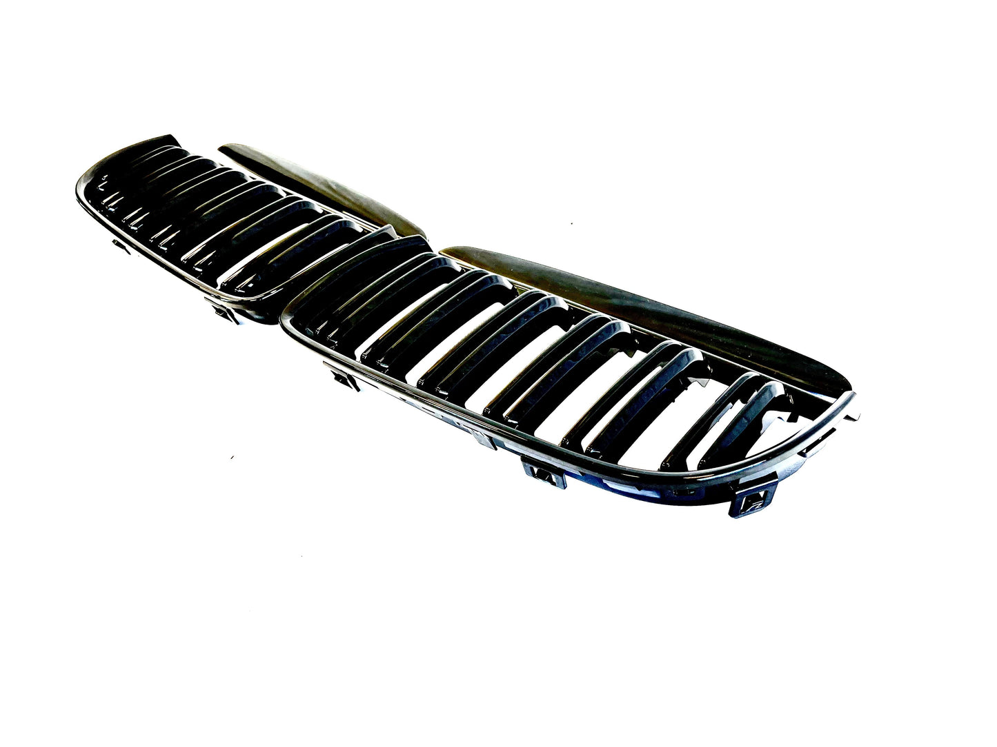 Grill E90/E91 Blank svart dobbelribbede (05-08) Pre Lci
