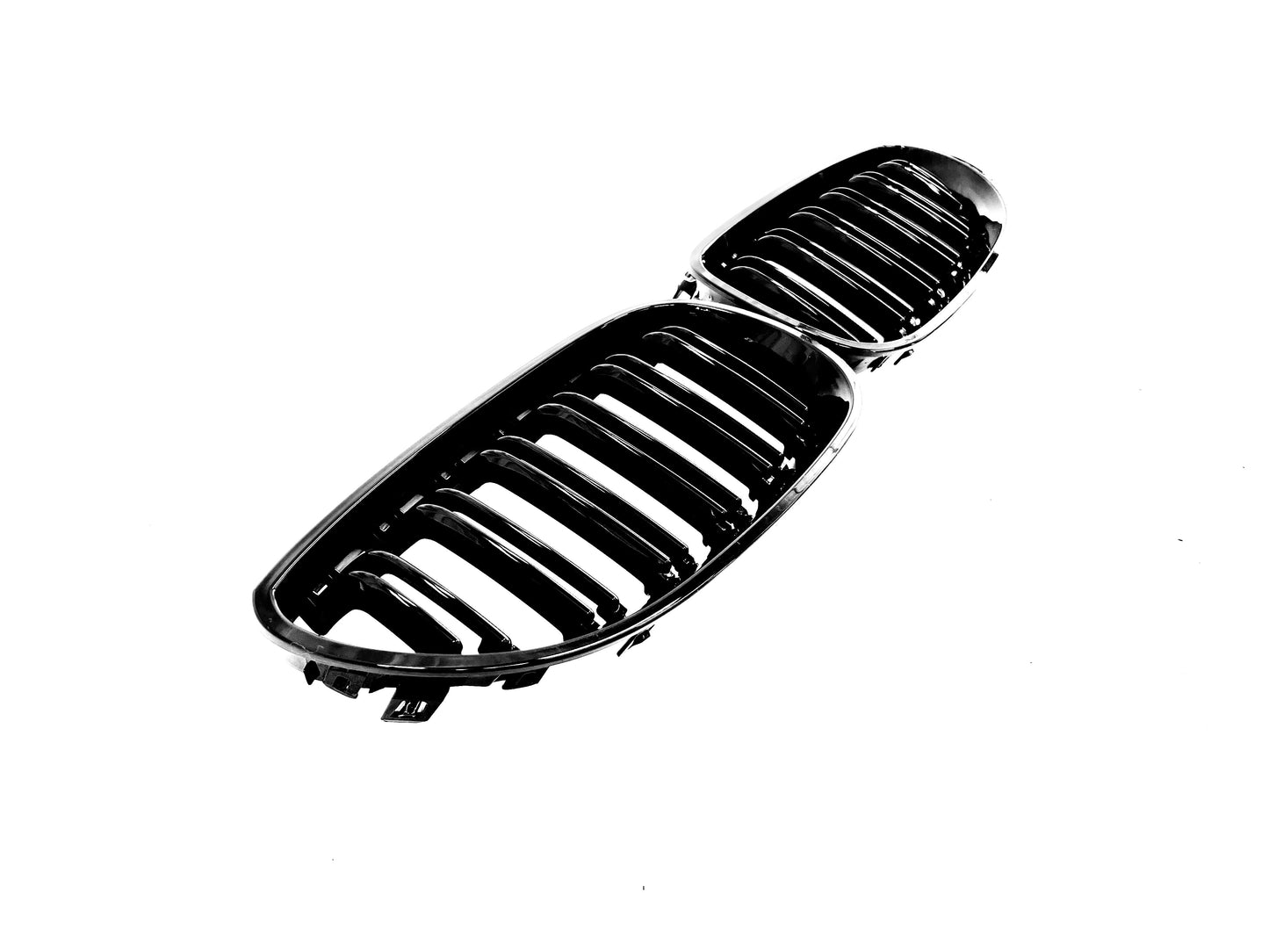 Grill E60/E61 Blank svart (03-10)