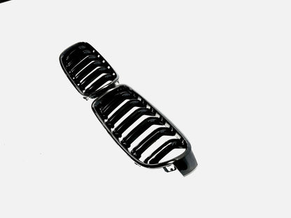 Grill F30/F31 Blank svart dobbelribbede (11-18)