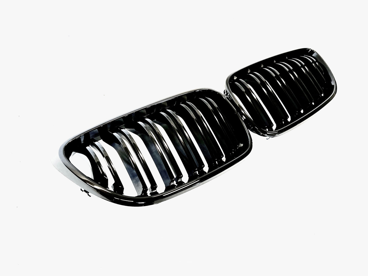 Grill F22/F23/F87 Blank Svart dobbelt-ribbede (14-20)