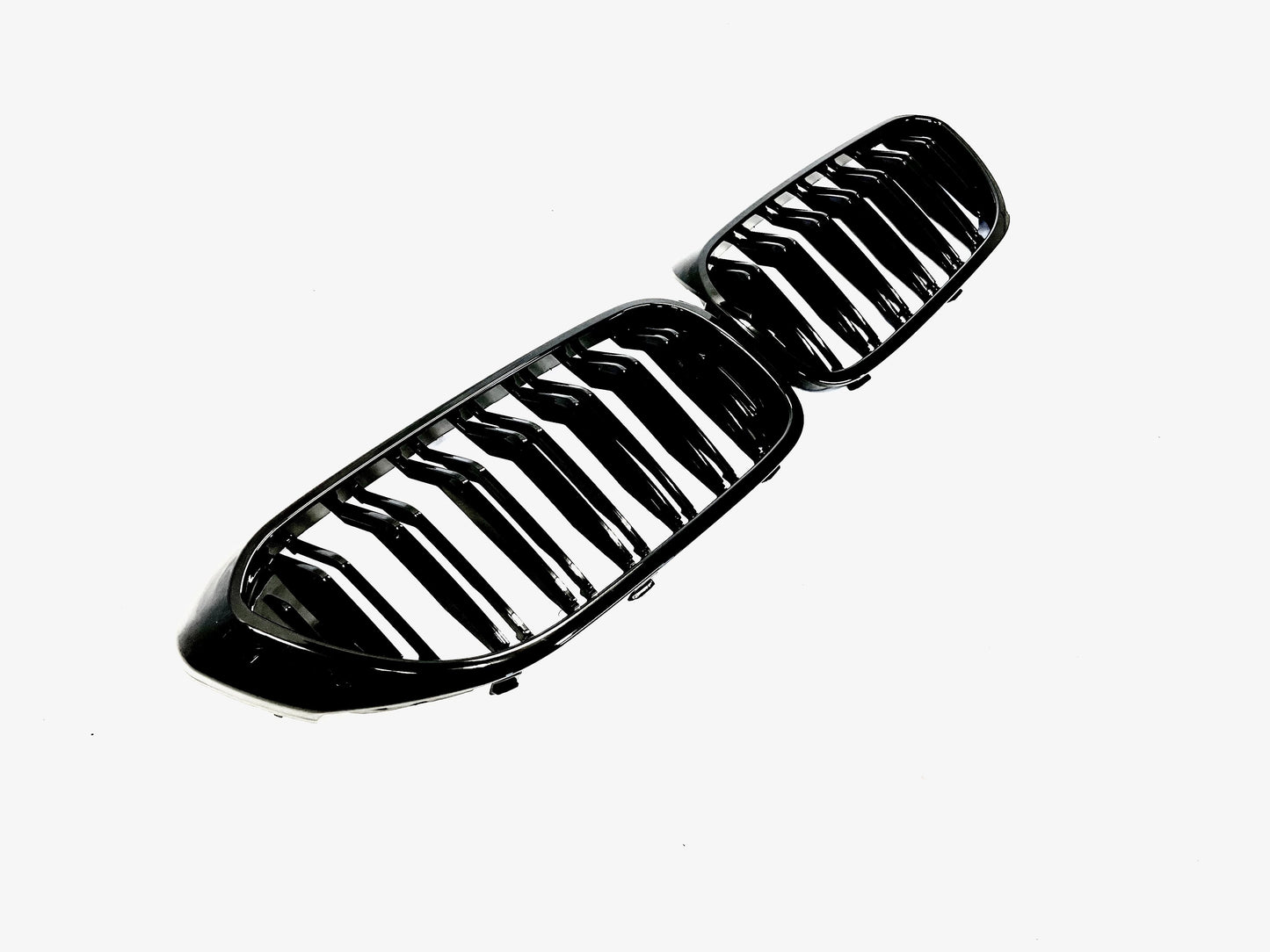 Grill G30/G31 Blank svart (17-20) Pre Lci