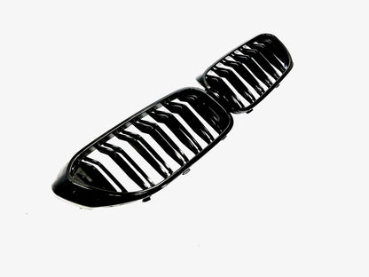 Grill G30/G31 Blank svart (17-20) Pre Lci