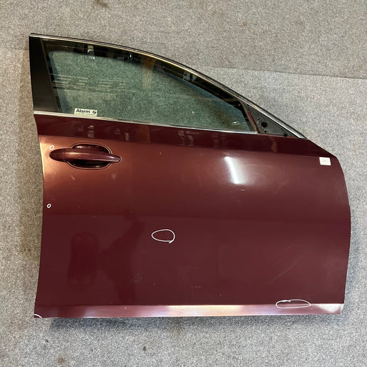 D0151 Dør Høyre Fram E60/E61 Farge: A31