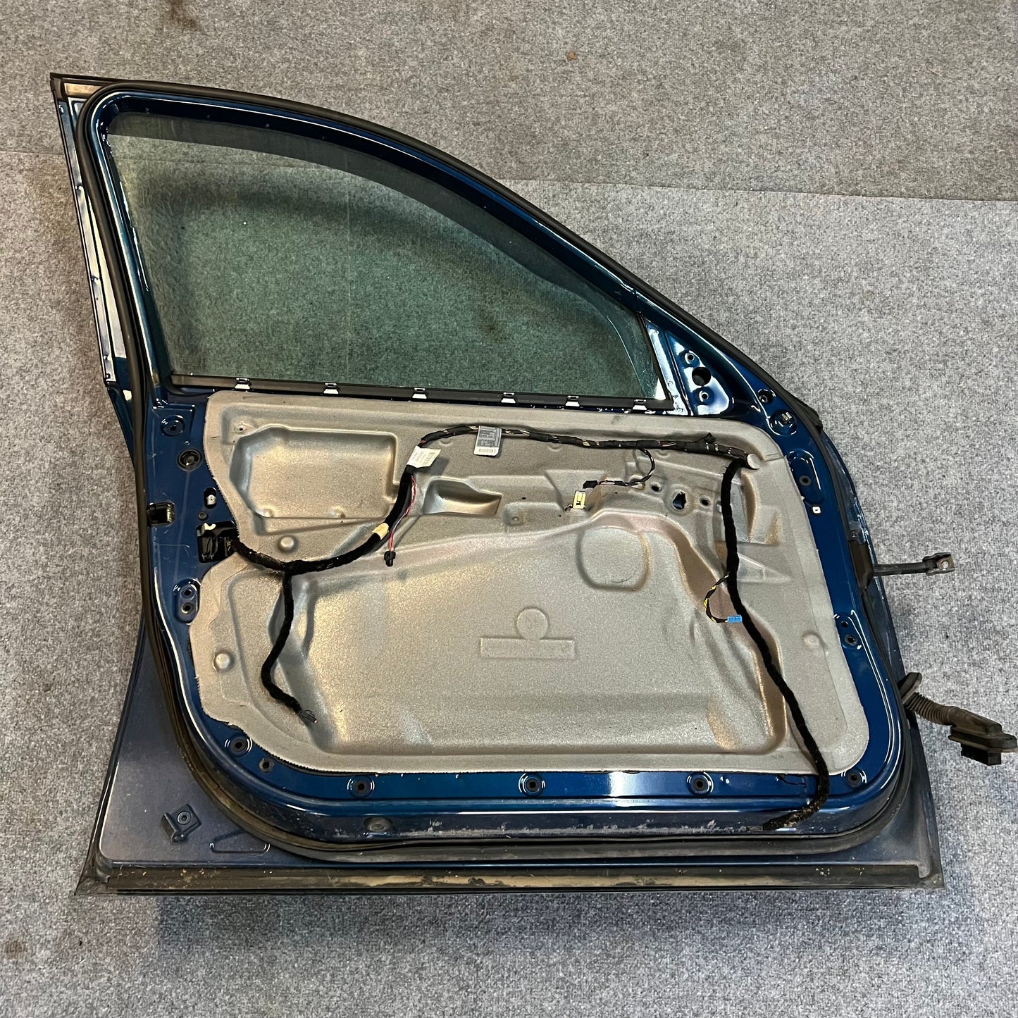 D0152 Dør Venstre Fram E60/E61 Farge: A07