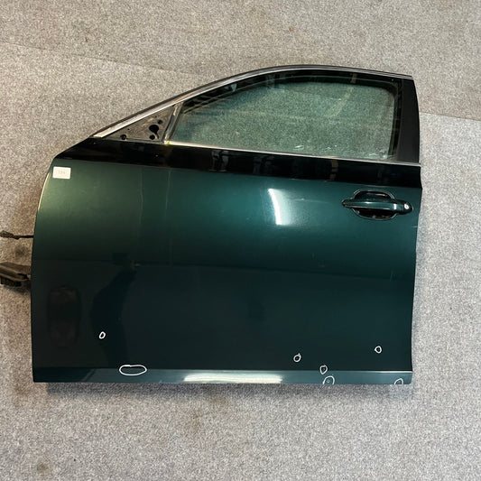 D0154 Dør Venstre Fram E60/E61 Farge: A43