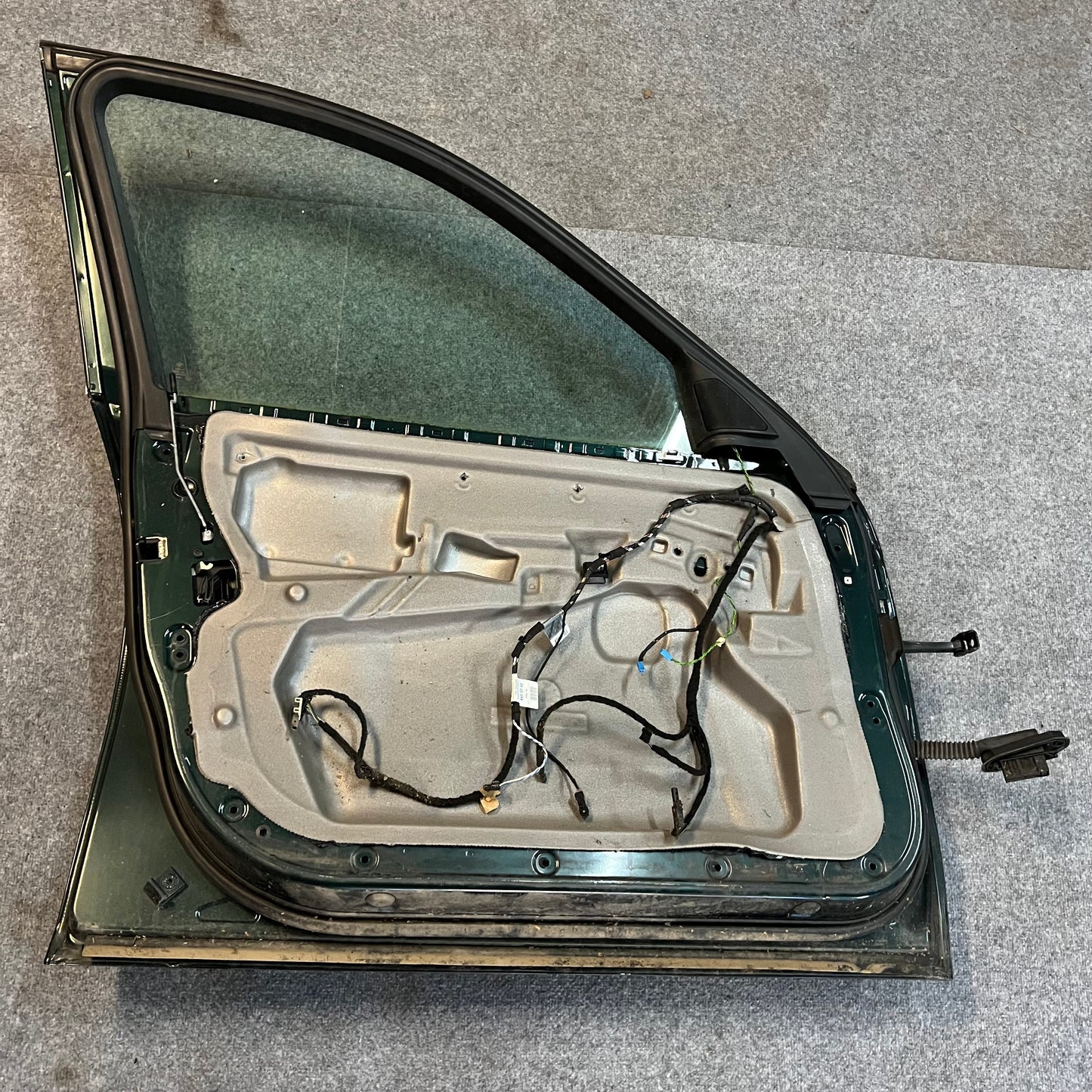 D0154 Dør Venstre Fram E60/E61 Farge: A43