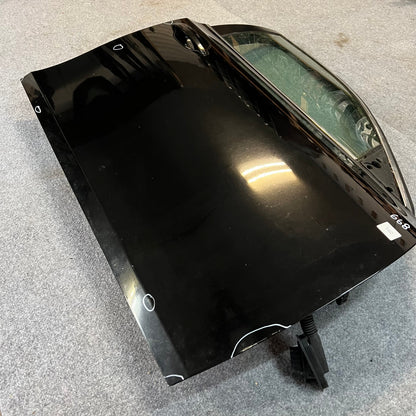 D0160 Dør Høyre Fram E60/E61 Farge: 668