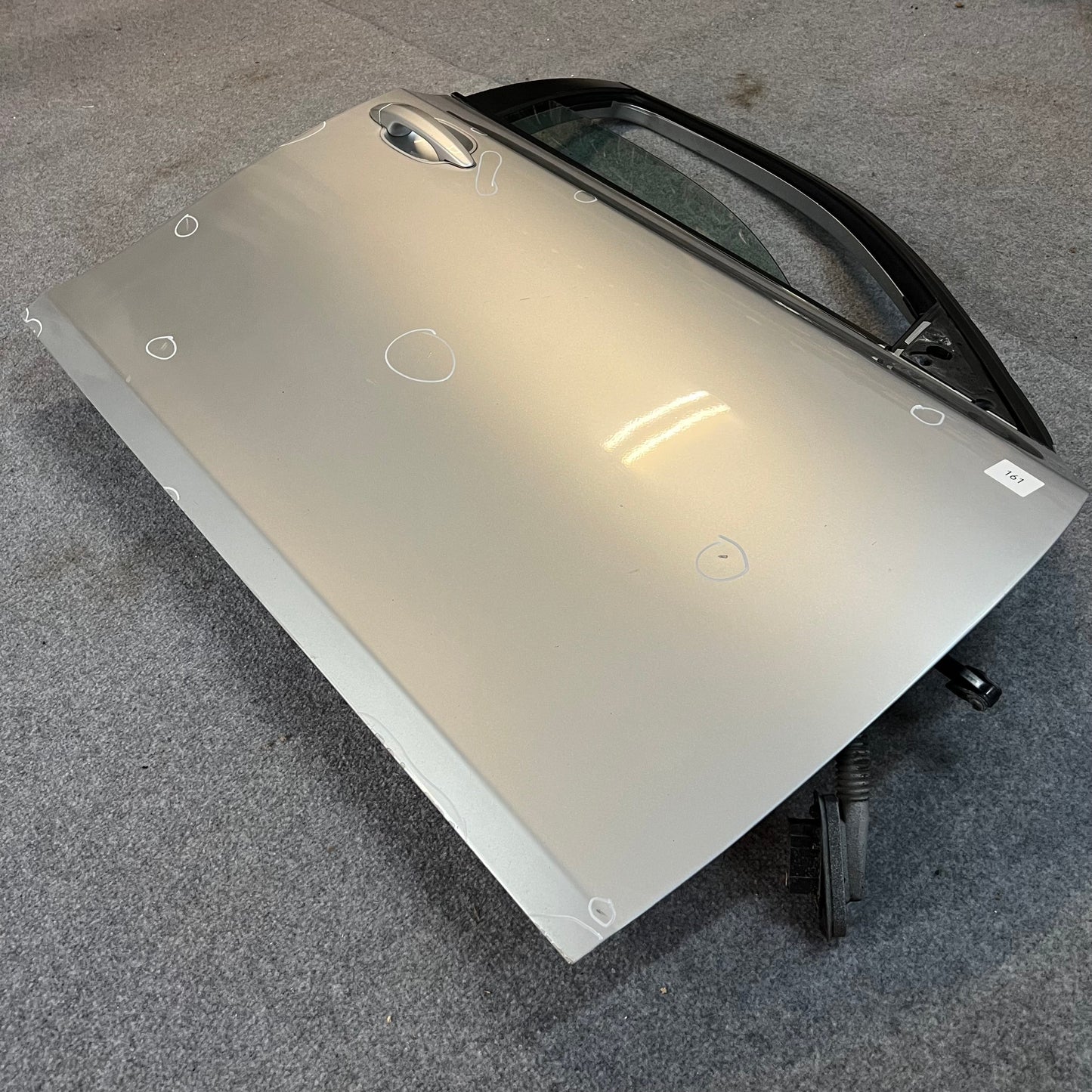 D0161 Dør Høyre Fram E60/E61 Farge: 354