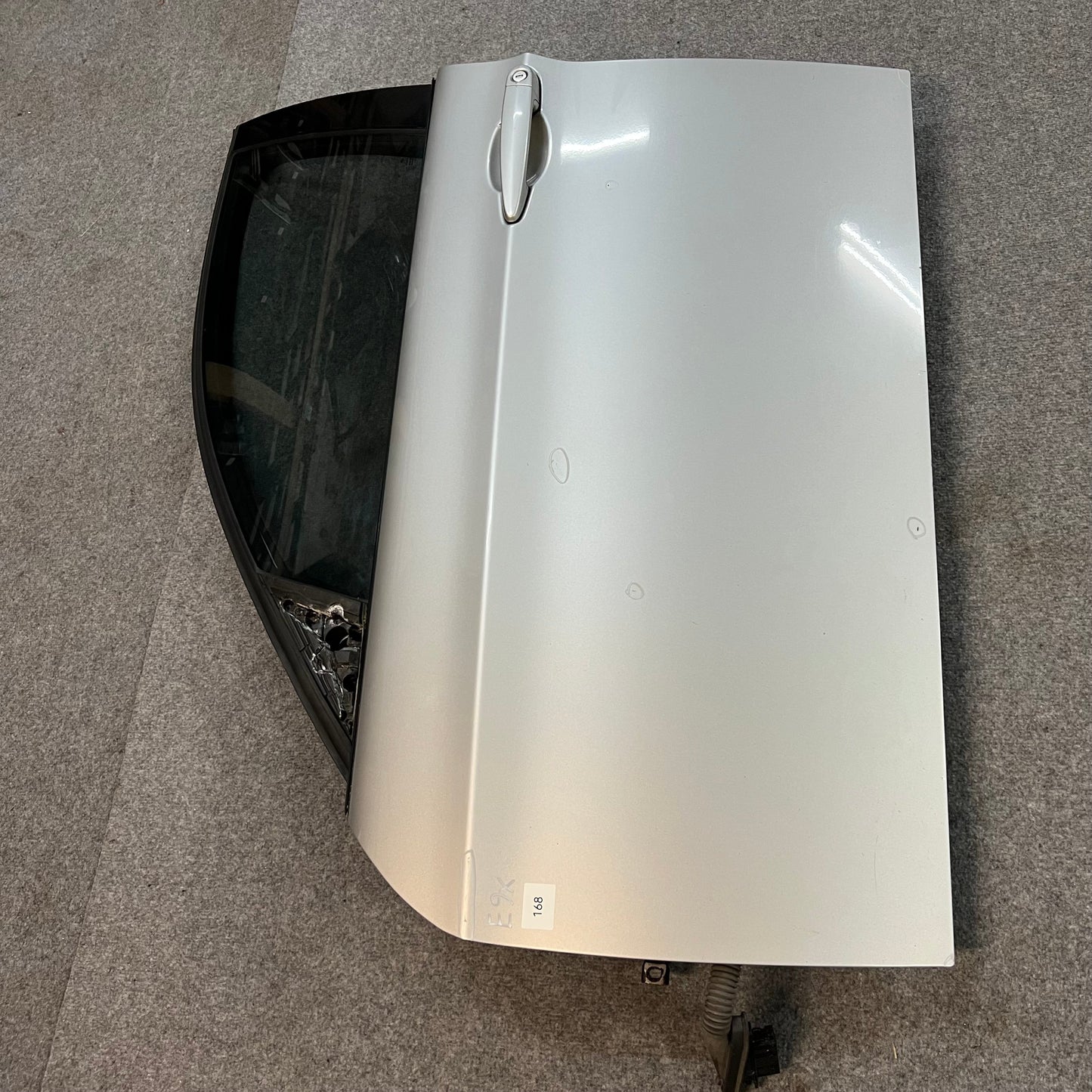 D0168 Dør Venstre Fram E90/E91 Farge: 354
