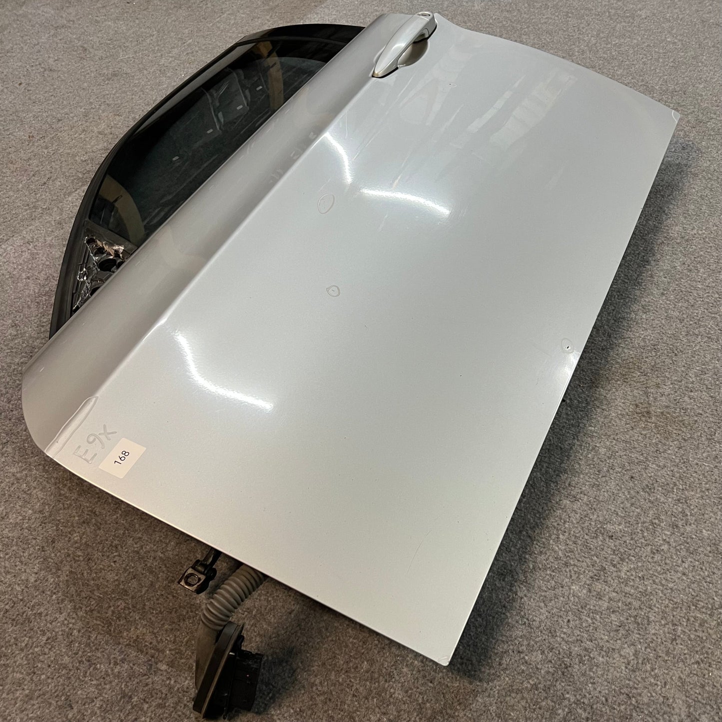 D0168 Dør Venstre Fram E90/E91 Farge: 354