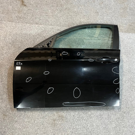 D0169 Dør Venstre Fram E90/E91 Farge: 668