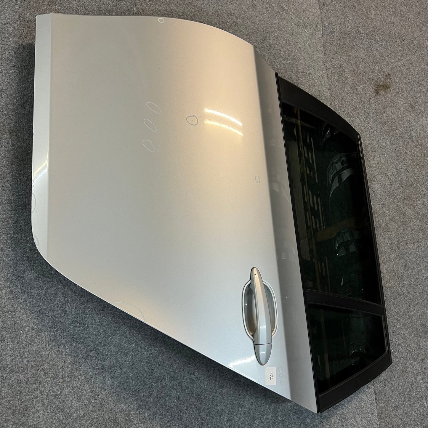 D0174 Dörr Vänster Bak E61 Färg: 354