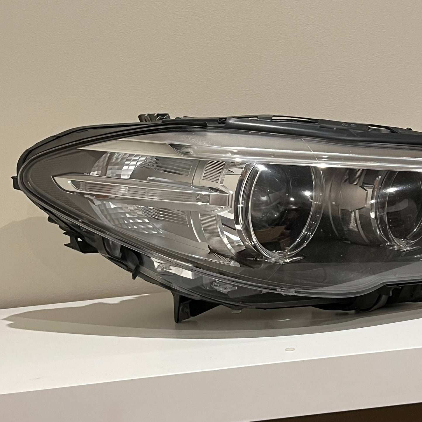 Framlykt høyre BMW F10 / F11 LCI art: 731713209