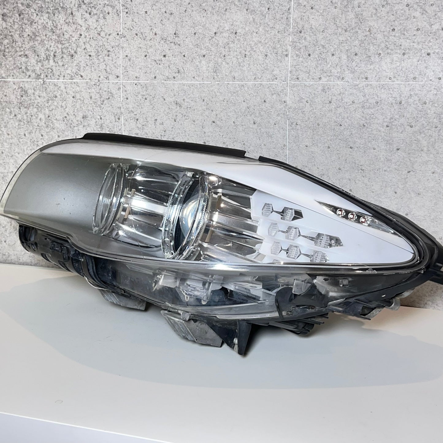 Venstre frontlykt med kurvlys Bmw F10 / F11 2010-2014 Pre Lci art: 727190708