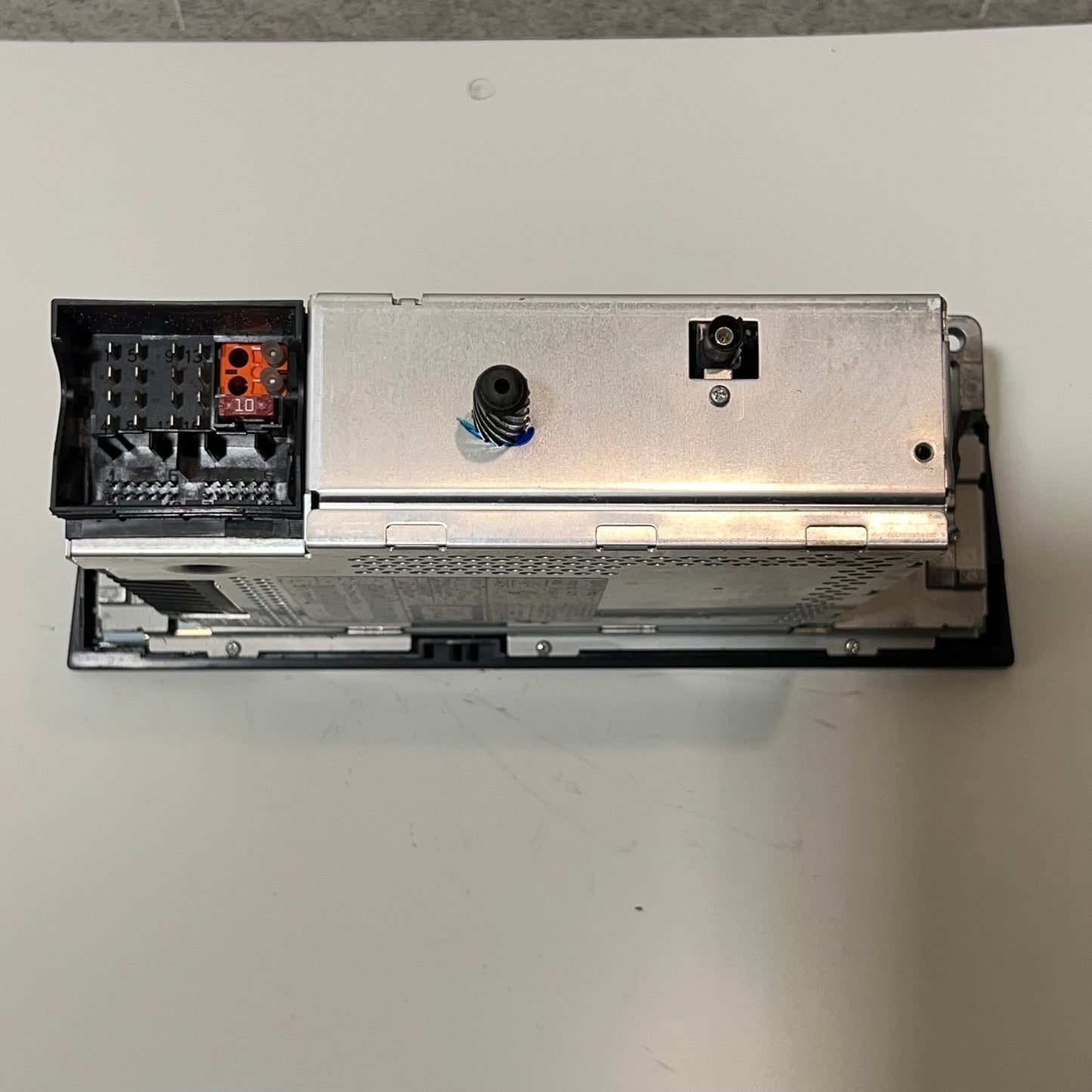 Professional Radio Bmw E90 / E91 / E92 / E93  art: 65129199439