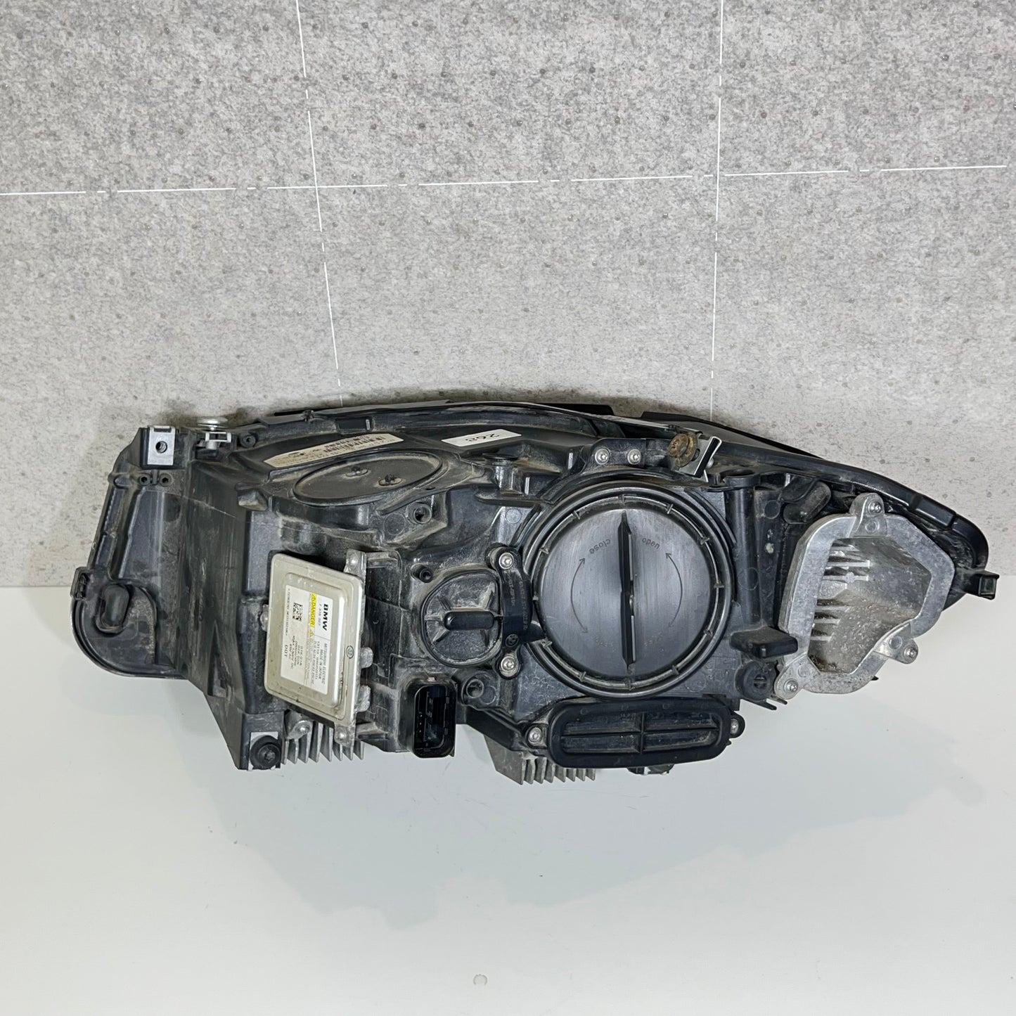 Framlykt høyre Bmw F10 / F11 2010-2014 Pre Lci art: 720324621