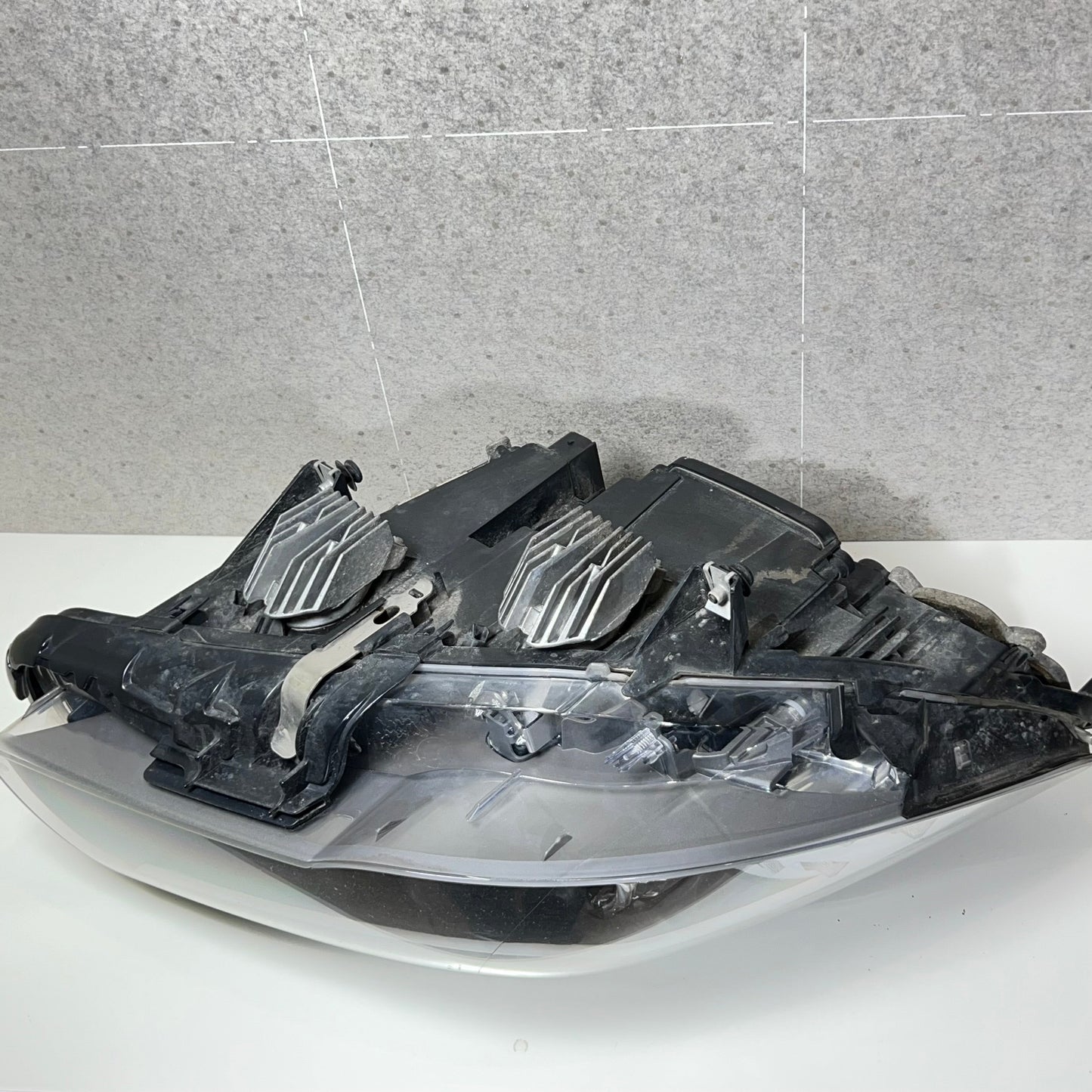 Framlykt høyre Bmw F10 / F11 2010-2014 Pre Lci art: 720324621