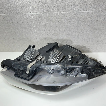 Framlykt høyre Bmw F10 / F11 2010-2014 Pre Lci art: 720324621