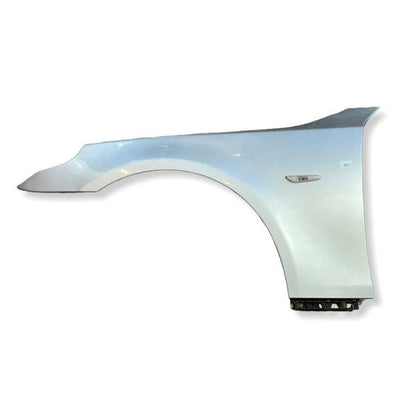 Framskjerm venstre BMW E60 / E61 fargekode: 354 Titanium Silver Metallic