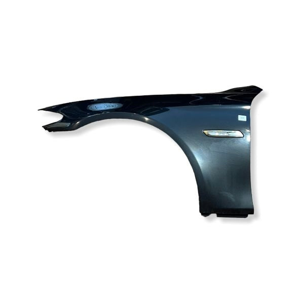Framskjerm venstre BMW F10 / F11 fargekode: 475 Black Sapphire Metallic