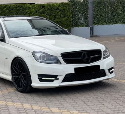 C63-stil Grill Mercedes W204 / S204 / C204 Blank svart (07-14)