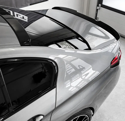 M4 style spoiler G30/F90 Blank svart (17-23)