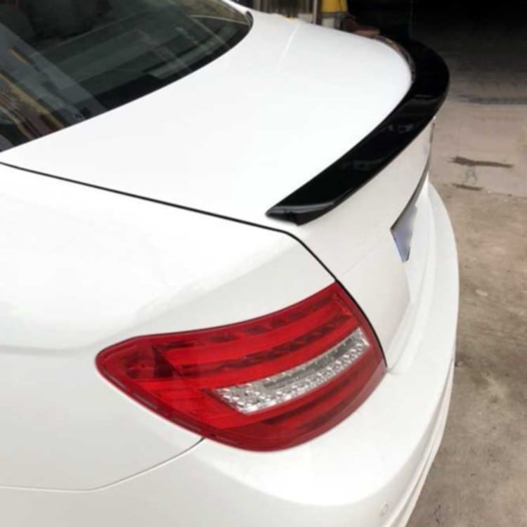 Spoiler W204 Mercedes Sedan Blank svart (07-14)