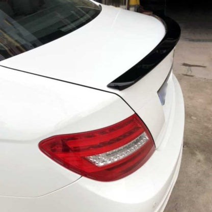 Spoiler W204 Mercedes Sedan Blank svart (07-14)