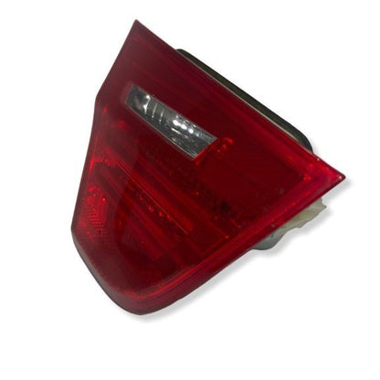 W0538 Baklys indre venstre BMW E90 LCI art: 7154155